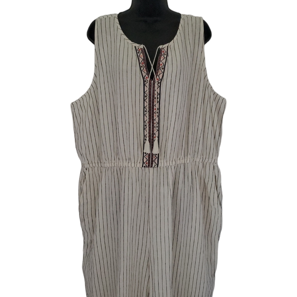 Old Navy Cream and Navy Blue Striped Sleeveless Jumpsuit sz XXL